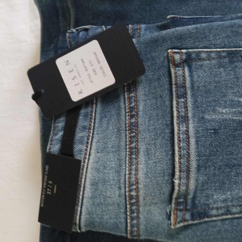 Risen Blue Jeans - Picture 2 of 3